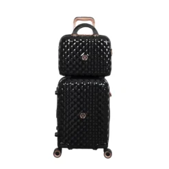 IT Luggage Glitzy - Vanity Case (Black) 14 IT Luggage Glitzy - Vanity Case (Black) -IT Luggage Store 33109 UK16 2888A08 16 2888A15BlackSSFrontpanel